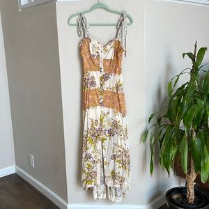 Floral ivory cottage-core maxi dress from Free People women’s size Small